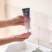 Haruharu Wonder Black Rice Moisture 5.5 Soft Cleansing Gel — 100ml
